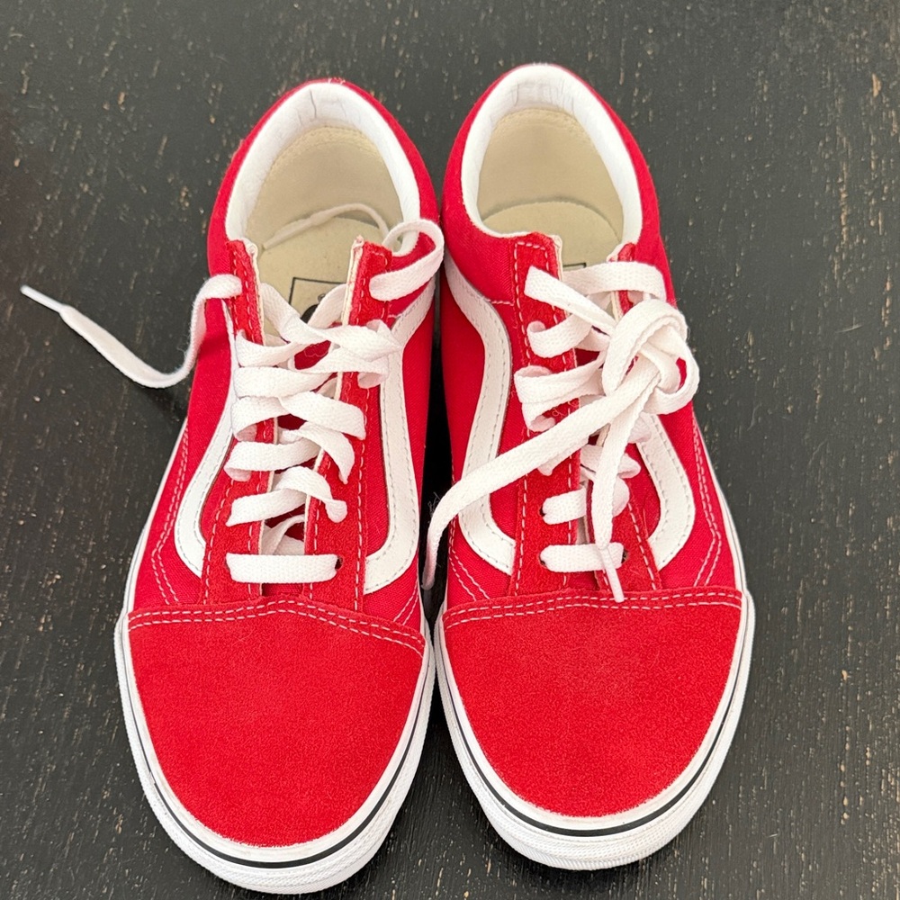 Vans Old Skool - Racing Red/True White 
Size: Women’s 7 / Men’s 5.5 - Picture 4 of 8
